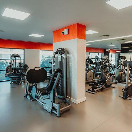 Real Marina Hotel & Spa Olhão Екстериор снимка The gym at the University of Roehampton