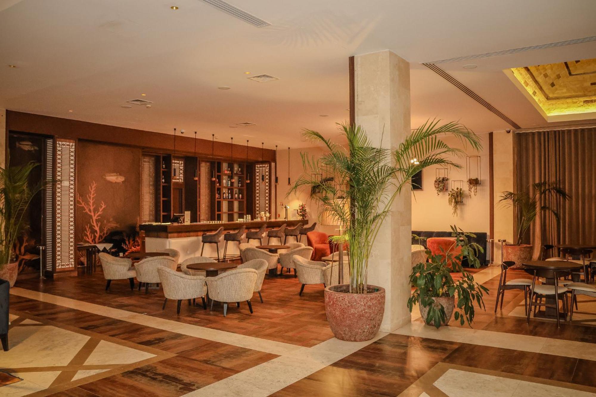 Real Marina Hotel & Spa Olhão Екстериор снимка Lobby