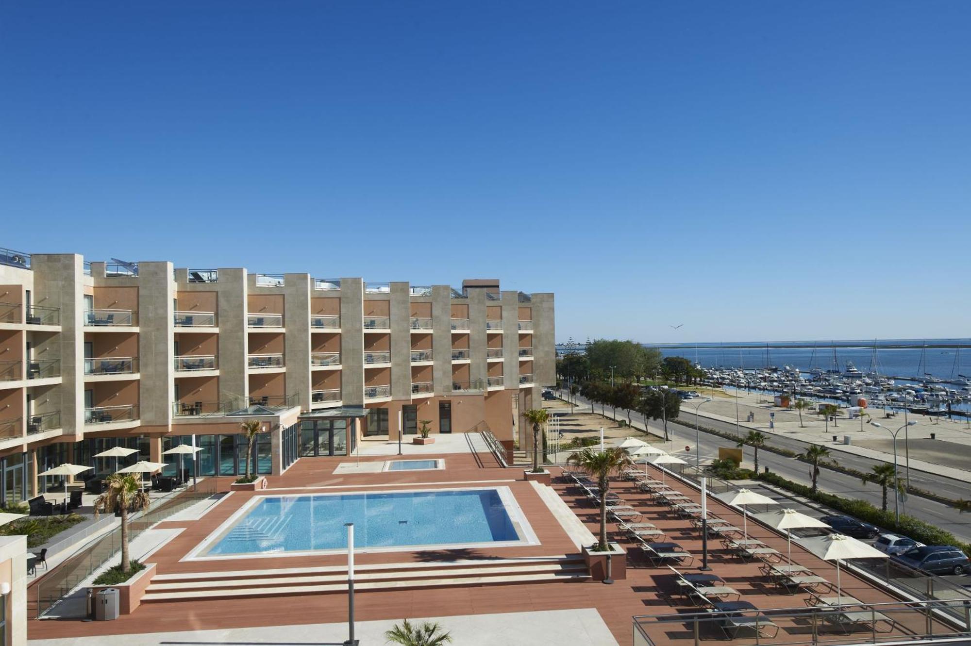 Real Marina Hotel & Spa Olhão Екстериор снимка View of the hotel