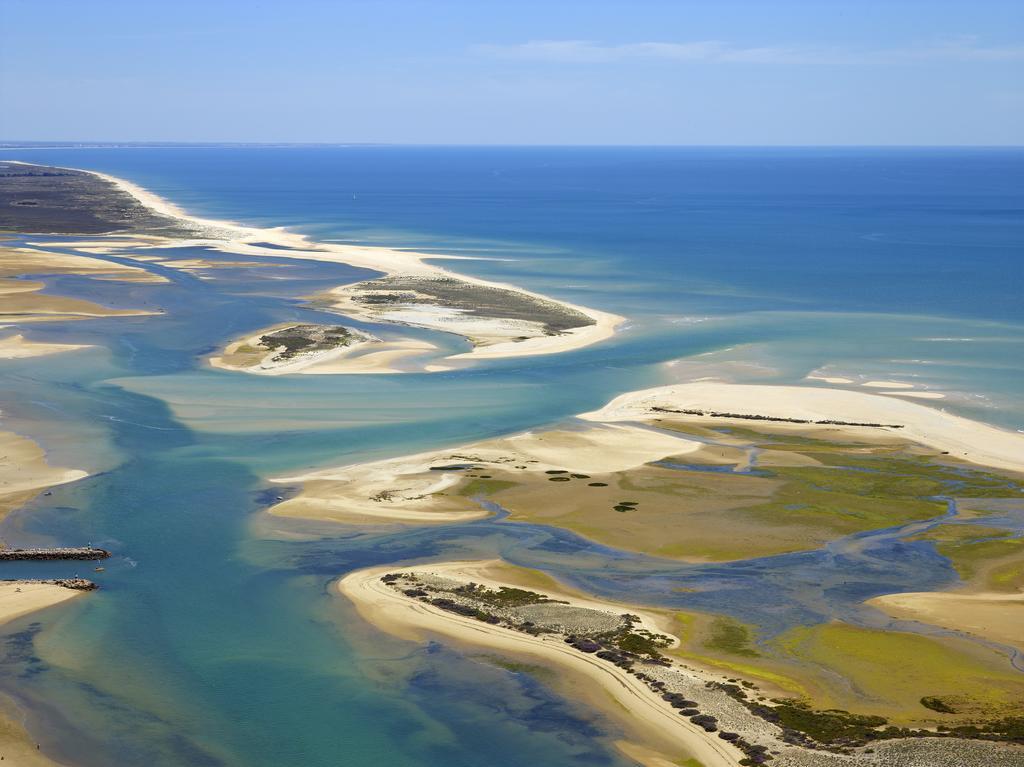 Real Marina Hotel & Spa Olhão Екстериор снимка Aerial view of the barrier islands